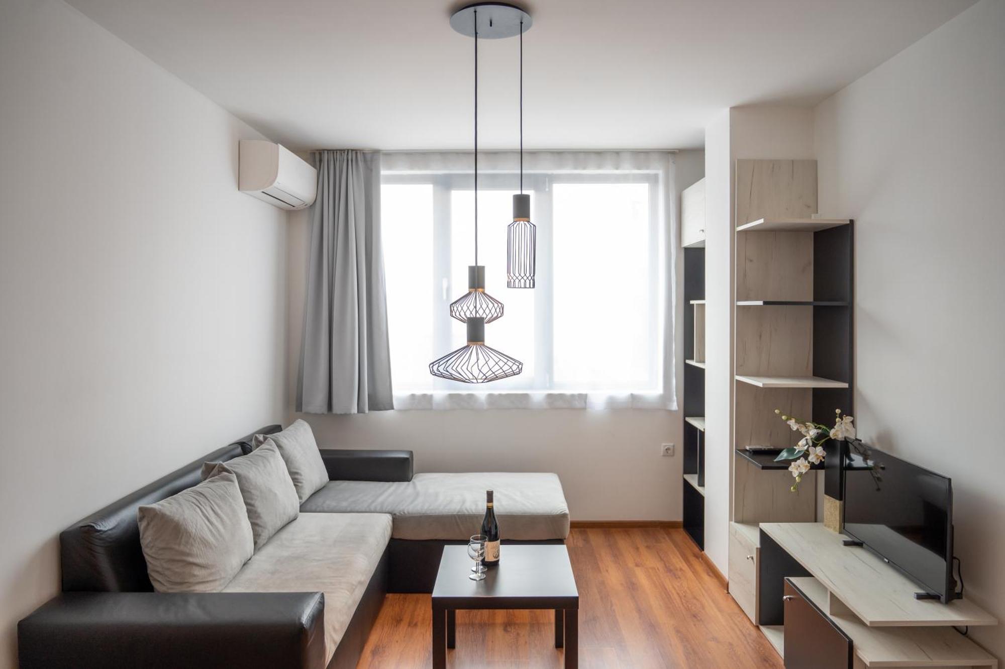 Sunny 1Bdr Apartment Near Center Sofia Extérieur photo