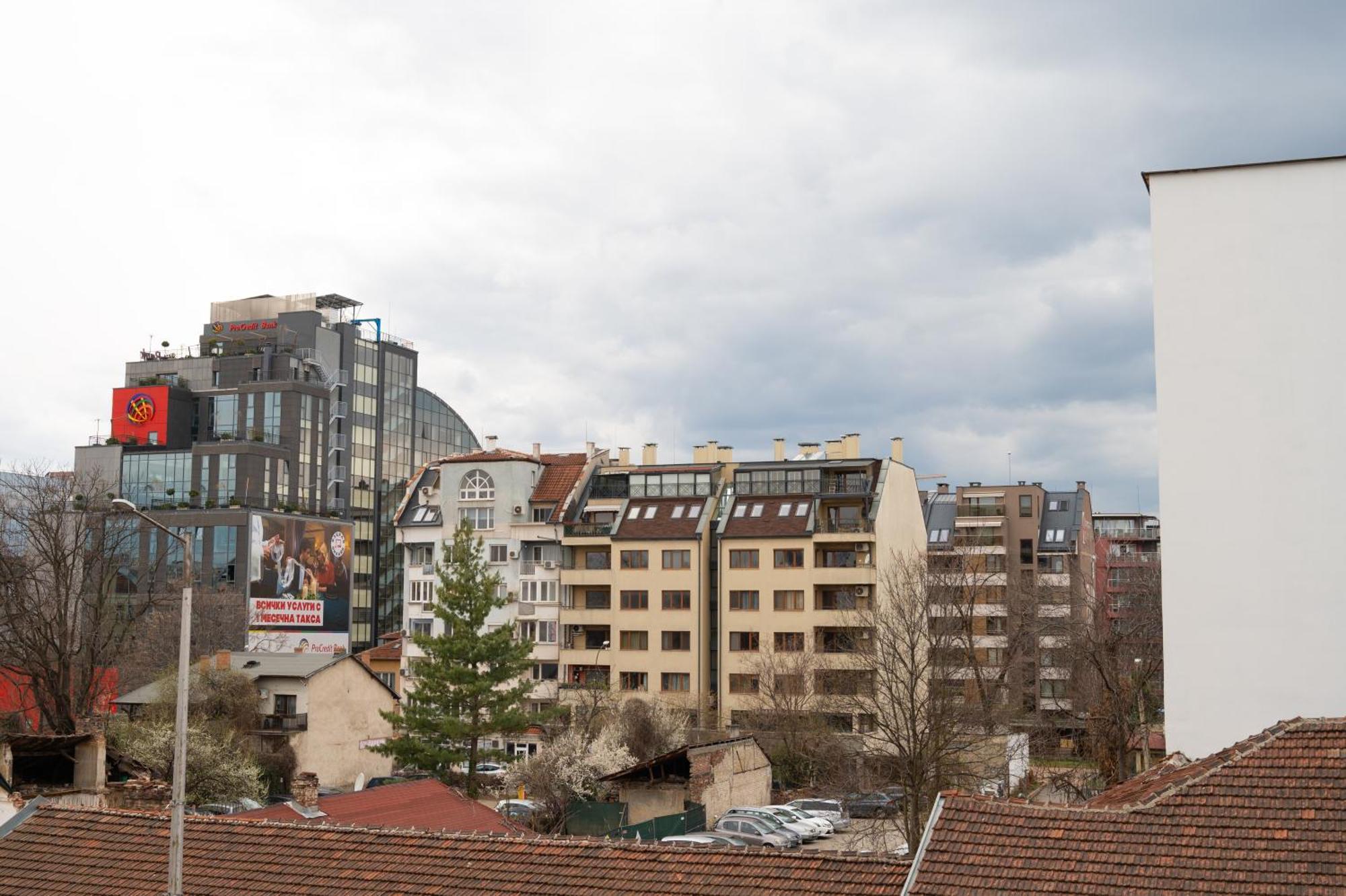 Sunny 1Bdr Apartment Near Center Sofia Extérieur photo